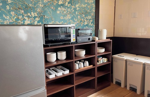 Miyazaki House | Good old comfortable Japanese house, completely private space, "Private lodging KUMANO" Easy access to Aoshima Shrine and the world's best surfing spots.