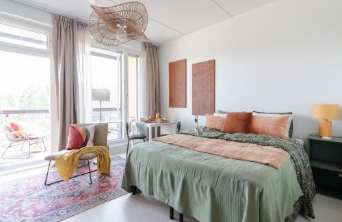 Sundsberg Apartment | Gorgeous 1BR, Balcony & parking