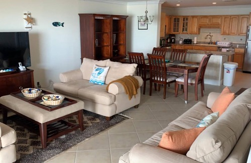 Bahamas Terrace Condo | Gorgeous 3BR Oceanfront Villa - Amazing Views of Turquoise Water