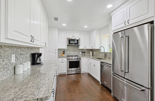 Denton House | Gorgeous 4BR Home with Huge Yard, Pool
