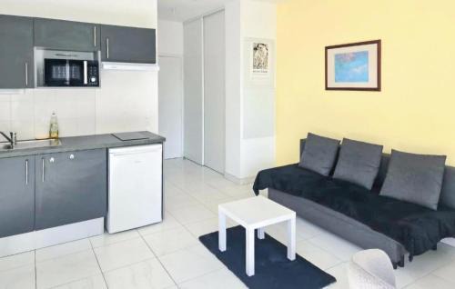 Dunkerque Centre Apartment | Gorgeous Apartment In Dunkerque With Wifi