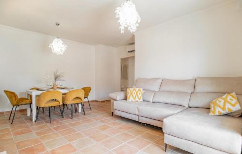 Itrabo Apartment | Gorgeous Apartment In Itrabo With Wifi