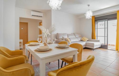 Itrabo Apartment | Gorgeous Apartment In Itrabo With Wifi