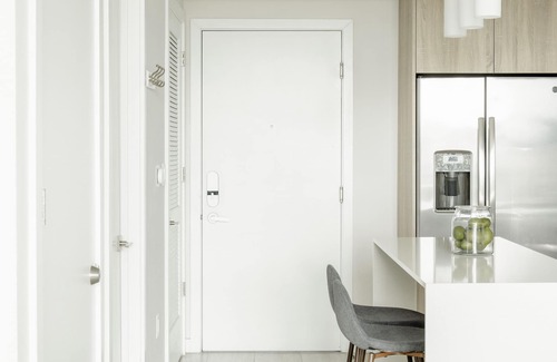 Northeast Miami Apartment | Gorgeous apartment in the design district 1B 1B