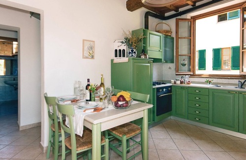 Montaione Apartment | Gorgeous apartment in Montaione FI