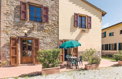 Montaione Apartment | Gorgeous apartment in Montaione FI