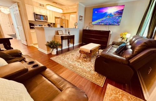 Auburn House | Gorgeous Condo across from Vet School