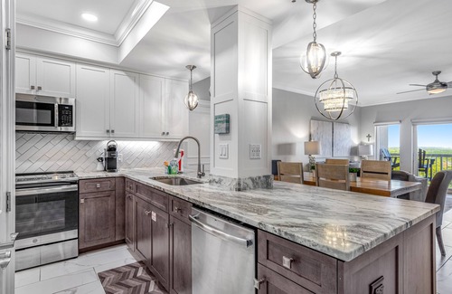 Sandestin Condo | Gorgeous condo with shoreline views & resort pools, hot tubs, tennis