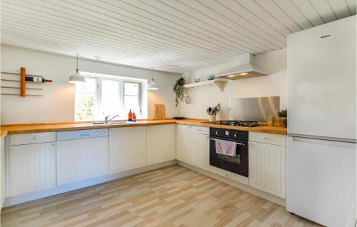 Maribo House | Gorgeous Home In Askø With Kitchen