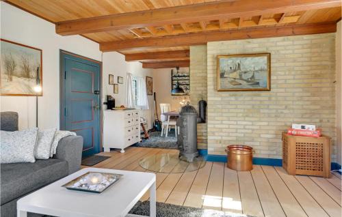 Hoeve Strand House | Gorgeous Home In Asnæs With Wifi