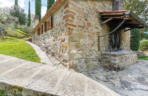 Bivio Lugnano House | Gorgeous home in Cortona AR with WiFi
