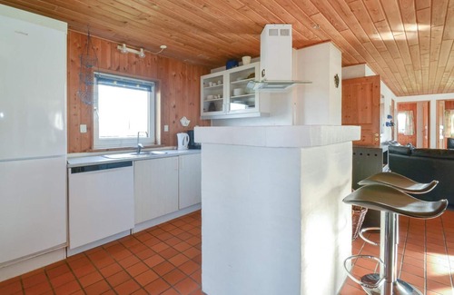 Rindby Strand House | Gorgeous home in Fanø with kitchen