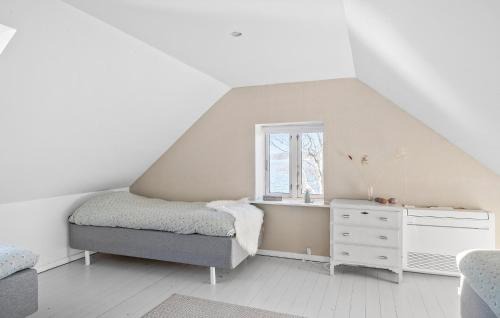 Snoghoj House | Gorgeous Home In Fredericia With Wifi