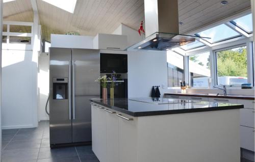 Smidstrup Strand House | Gorgeous Home In Gilleleje With Wifi