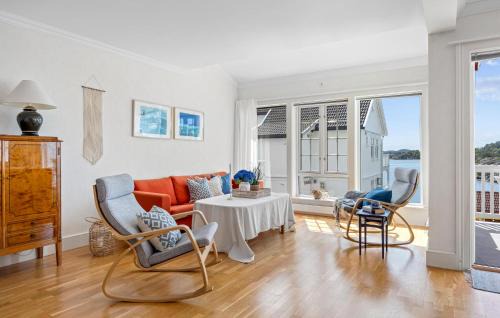 Gjeving House | Gorgeous Home In Gjeving With Wifi