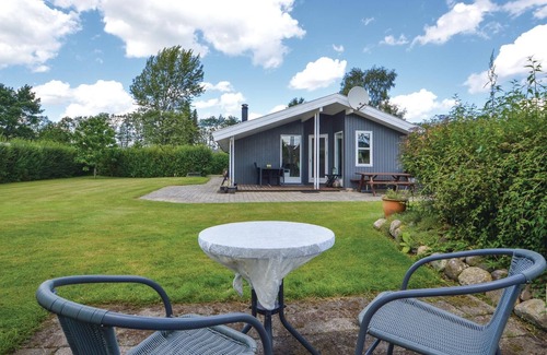 Hejlsminde Strand House | Gorgeous home in Hejls with WiFi