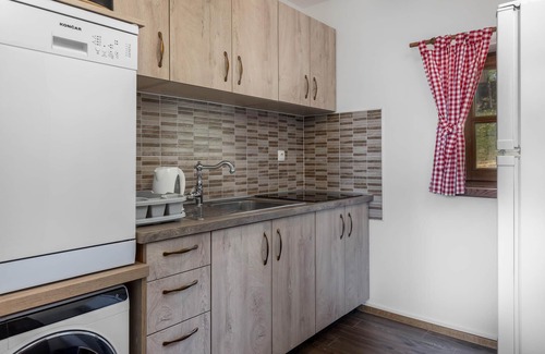 Ozalj House | Gorgeous home in Jaskovo