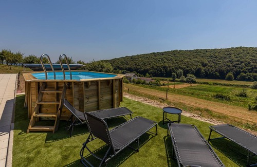 Ozalj House | Gorgeous home in Jaskovo