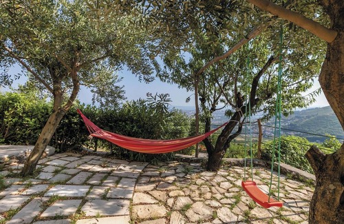 Klis House | Gorgeous home in Klis with WiFi