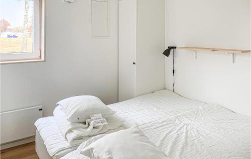 Hagaby House | Gorgeous Home In Löttorp With Wifi