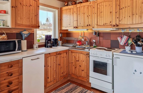 Ljung House | Gorgeous home in Ljung with kitchen