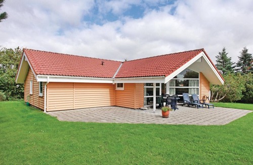Boeslunde House | Gorgeous home in Skælskør with sauna