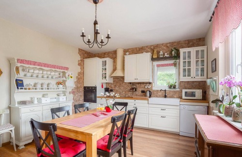 Srinjine House | Gorgeous home in Srinjine