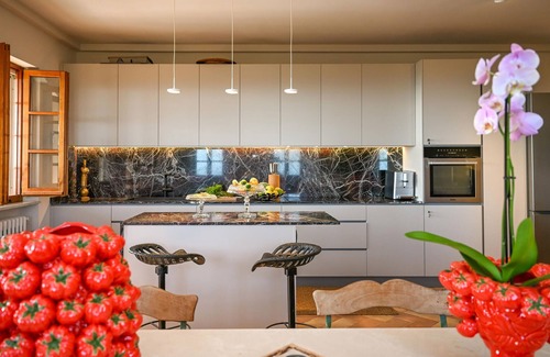 Pietrasanta House | Gorgeous home in Strettoia