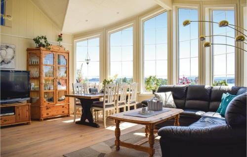 Torangsvag House | Gorgeous Home In Torangsvåg With Wifi