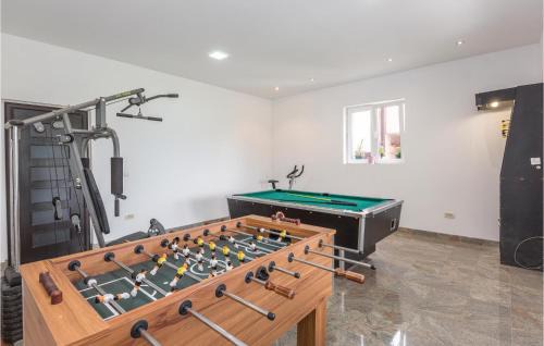 Vrgorac House | Gorgeous Home In Umcani