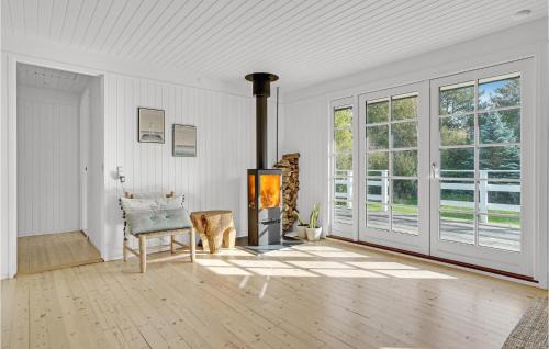 Holloselund House | Gorgeous Home In Vejby With Wifi