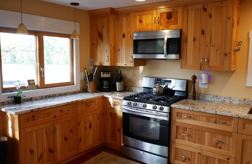 Holmes Cabin | Gorgeous Lake-Front cabin, private dock, 90 minutes from NYC!