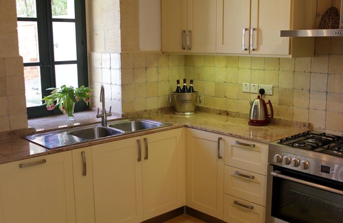 Ggantija Villa | Gorgeous Luxury 5 Bedroom Family Villa Pool Air-conditioning Powerful Mesh WIFI