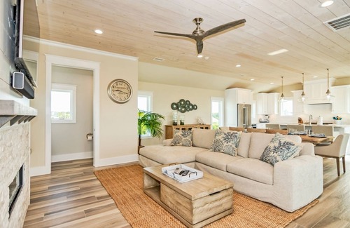 Bald Head Island House | Gorgeous ocean views - Both clubs available - 3 carts!