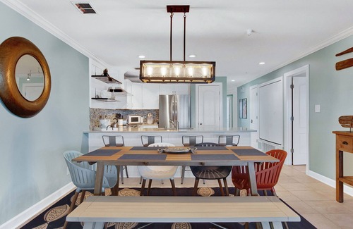 Tybee Island Condo | Gorgeous Ocean Views from Balcony