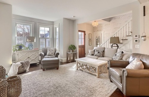 Pocasset House | Gorgeous Pocasset Home