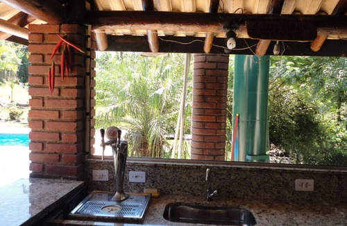 Lajeado do Salto House | Gorgeous Sitio with wide green area ! Pool ! Lake ! Barbecue grill !