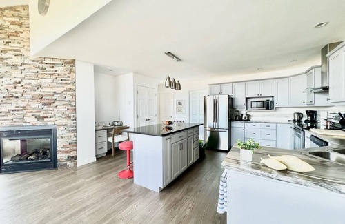 New London Cottage | Gorgeous views of the dunes at Cavendish Beach