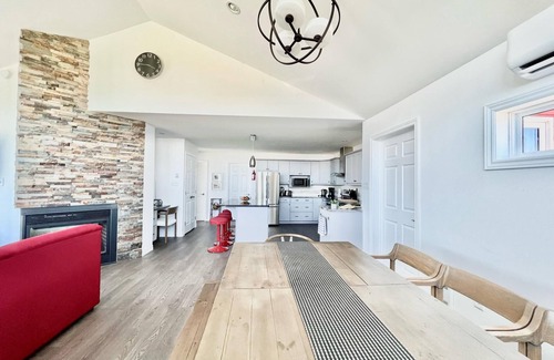 New London Cottage | Gorgeous views of the dunes at Cavendish Beach