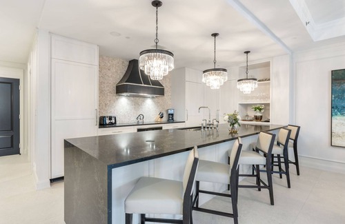 Seven Mile Beach Condo | Gorgeous Waterfront Private Residence at The Ritz-Carlton Resort