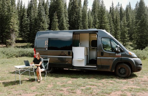 Dacono House | GoRoameo Mobile Travel Suite