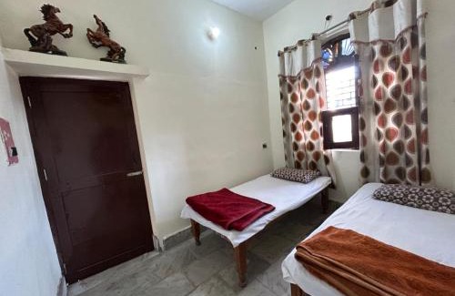 Haldwani Hotel | Goroomgo Homestay Haldwani