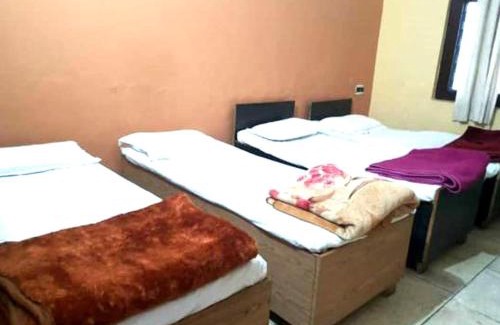 Haldwani Hotel | Goroomgo Homestay Haldwani