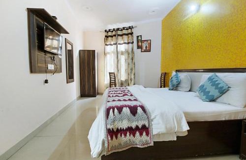 BHEL Township Hotel | Goroomgo Hotel Jasmine Haridwar