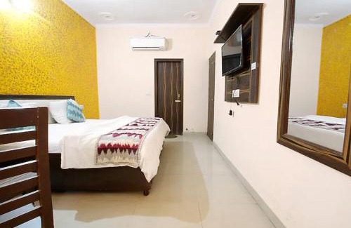 BHEL Township Hotel | Goroomgo Hotel Jasmine Haridwar