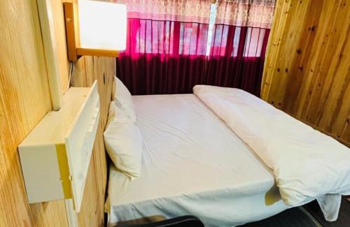 Naina Range Hotel | Goroomgo Peace Space Resort Nainital