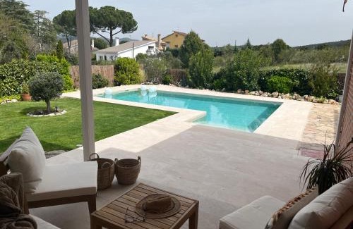 Pelayos de la Presa House | Gorriones