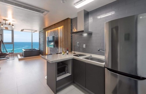 Toseong House | Goseong Honey Hooney Pension