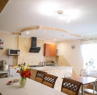 Narol House | Gospodarstwo Agroturystyczne Pod Lasem Maria Płazio