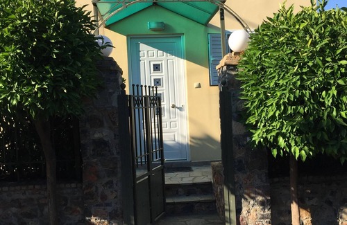 Molos-Agios Konstantinos House | A VIEW TO DIE FOR. A HAPPY, EASY GOING HOME TO LOVE FOR EVER. YOU'LL GET HOOKED!